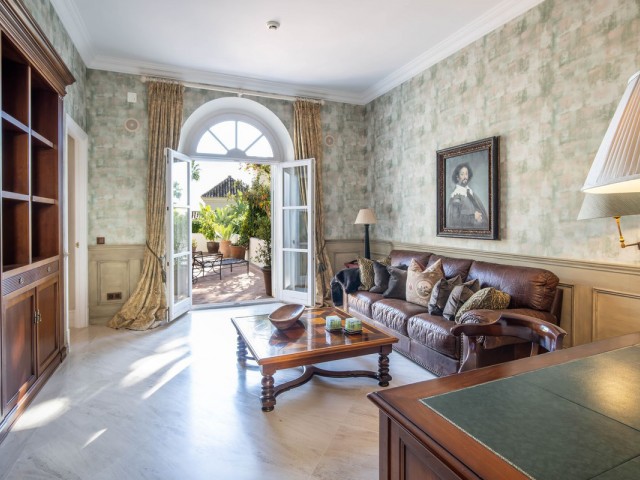 Villa avec 5 Chambres  à Marbella