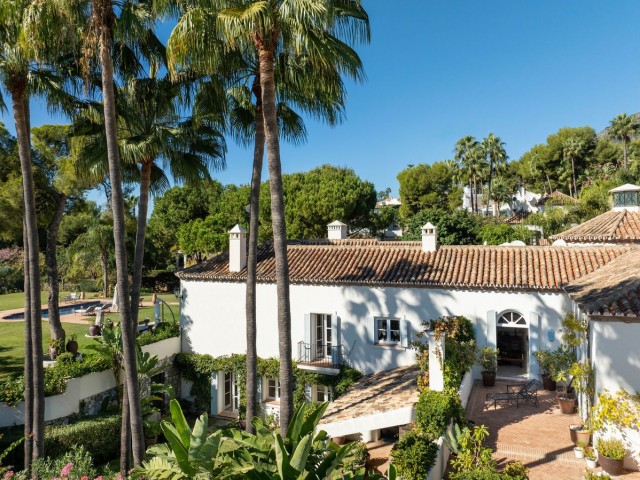 Villa avec 5 Chambres  à Marbella