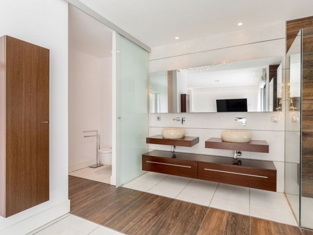 3 Bedrooms Apartment in Puerto Banús