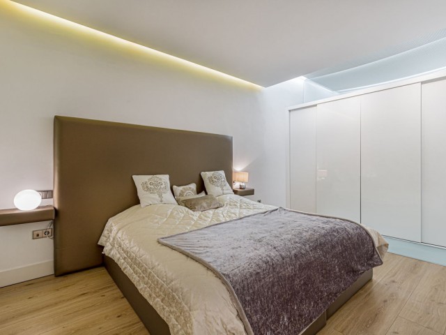 3 Bedrooms Apartment in Puerto Banús