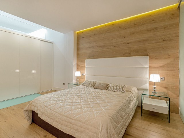 3 Bedrooms Apartment in Puerto Banús