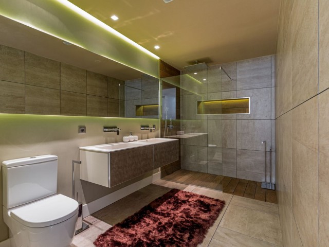 3 Bedrooms Apartment in Puerto Banús