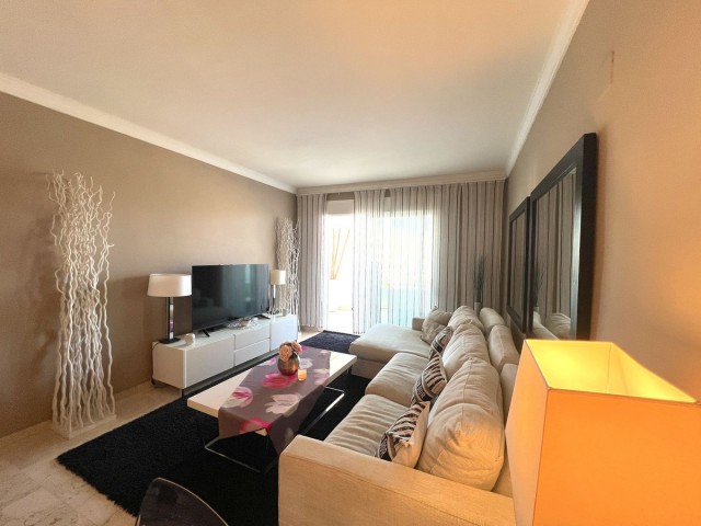 2 Bedrooms Apartment in Puerto Banús