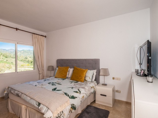 3 Bedrooms Apartment in Elviria