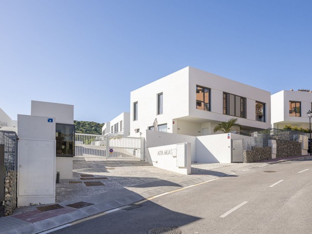3 Bedrooms Townhouse in Riviera del Sol