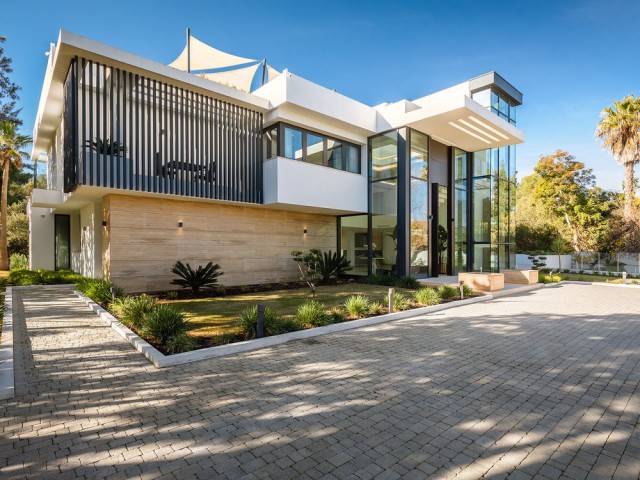 7 Bedrooms Villa in Sotogrande