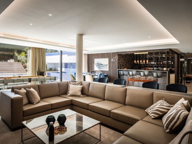 7 Bedrooms Villa in Sotogrande