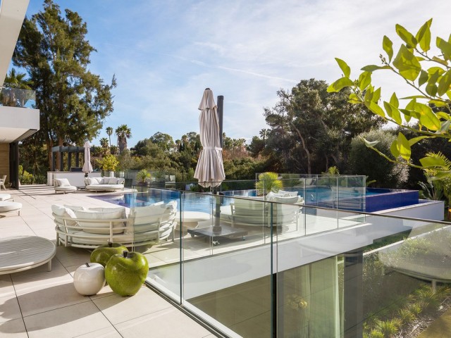 7 Bedrooms Villa in Sotogrande
