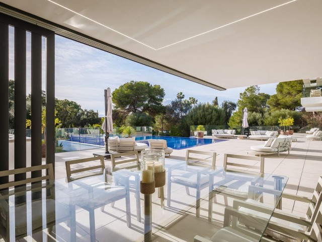 7 Bedrooms Villa in Sotogrande