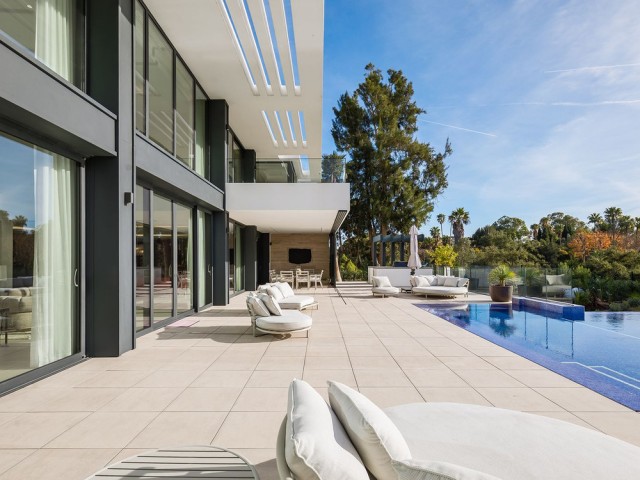 7 Bedrooms Villa in Sotogrande