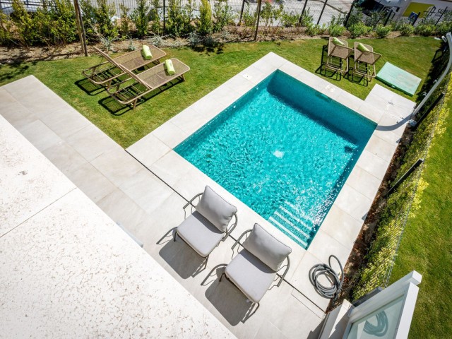 4 Bedrooms Townhouse in Estepona