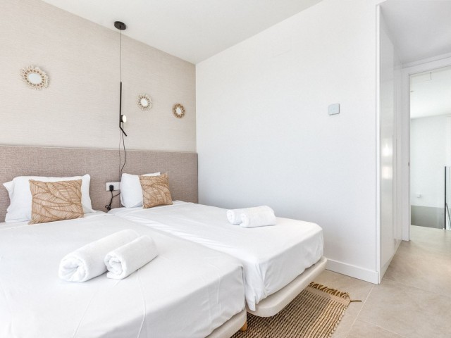 4 Bedrooms Townhouse in Estepona