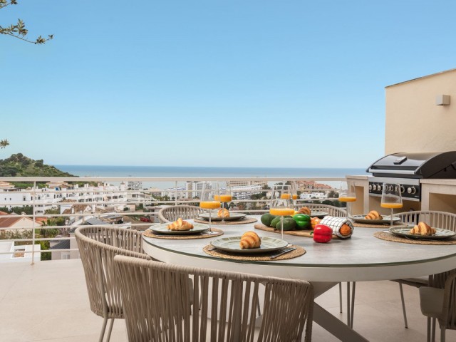 4 Bedrooms Apartment in Benalmadena