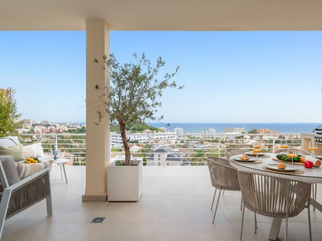 4 Bedrooms Apartment in Benalmadena