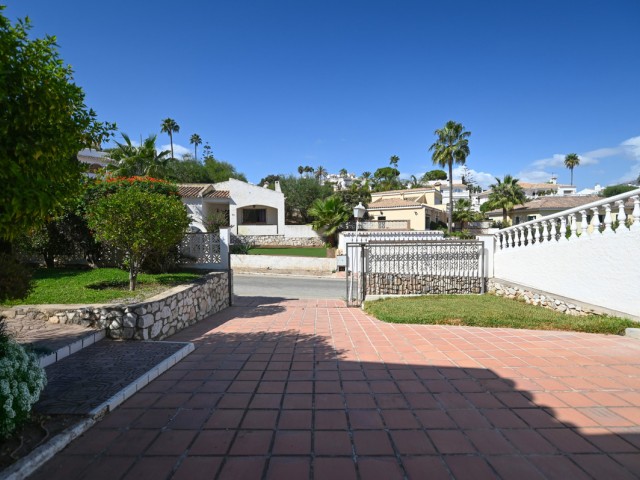 3 Bedrooms Villa in Cerros del Aguila