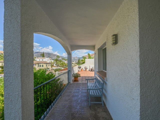 3 Bedrooms Villa in Cerros del Aguila