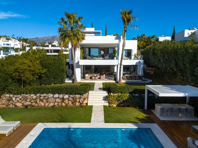Villa, Nueva Andalucia