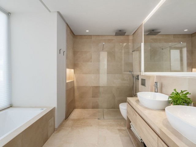 6 Soveroms Villa i Nueva Andalucía