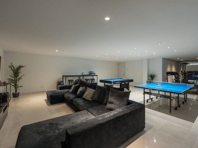 6 Soveroms Villa i Nueva Andalucía