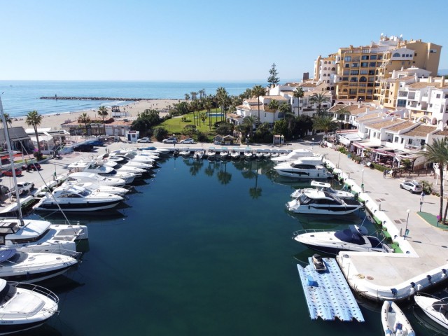 Appartement avec 1 Chambres  à Puerto de Cabopino