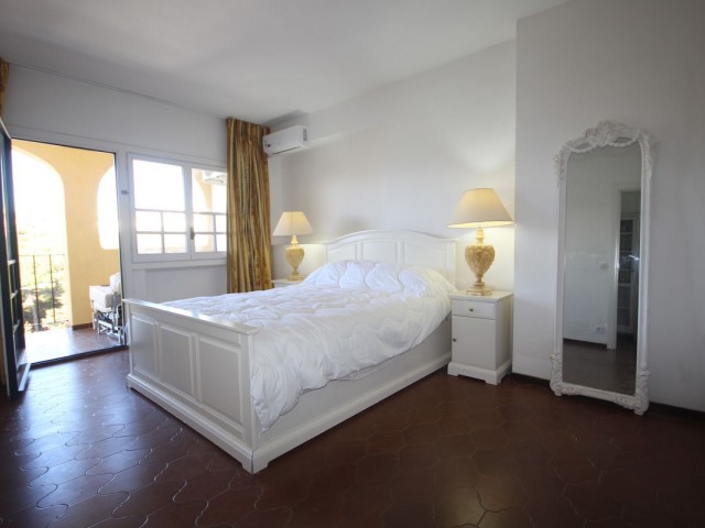 Appartement avec 1 Chambres  à Puerto de Cabopino