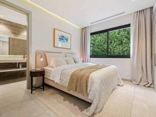5 Bedrooms Villa in Nueva Andalucía