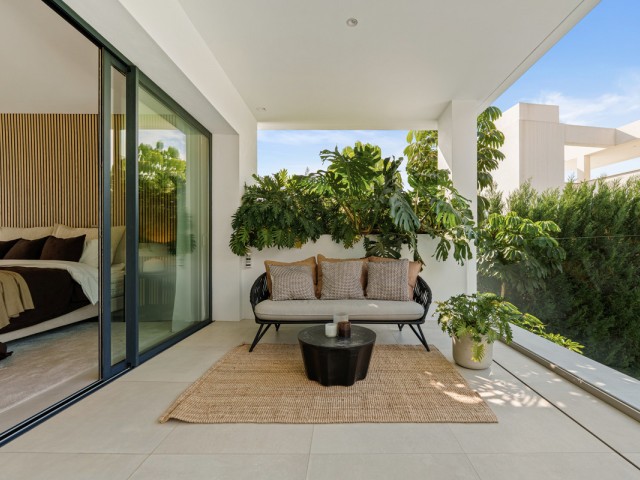 5 Bedrooms Villa in Nueva Andalucía