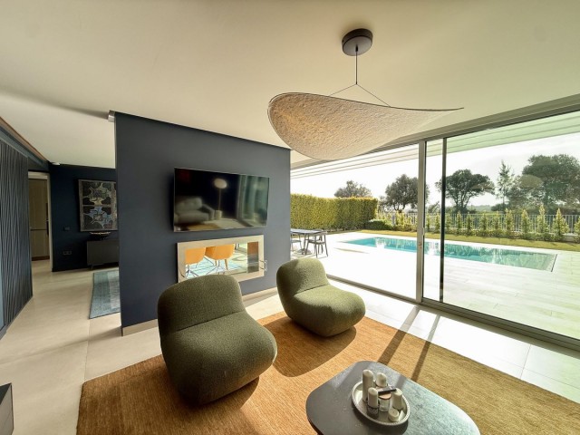 5 Bedrooms Villa in Sotogrande