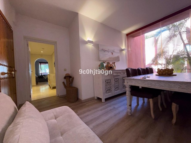 Appartement avec 3 Chambres  à Elviria