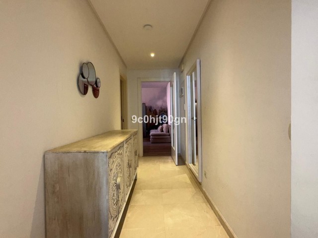Appartement avec 3 Chambres  à Elviria