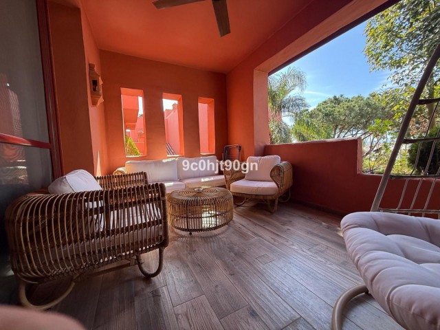 Appartement avec 3 Chambres  à Elviria