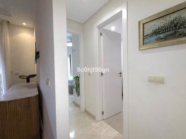 Appartement avec 3 Chambres  à Elviria