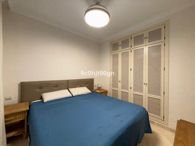 Appartement avec 3 Chambres  à Elviria