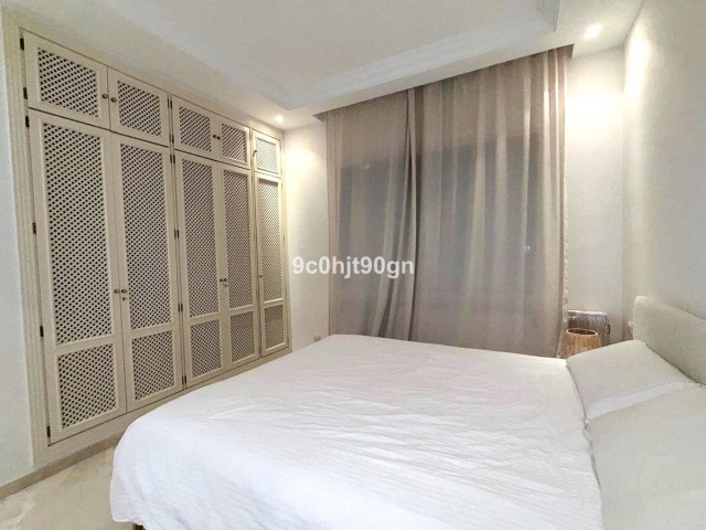 Appartement avec 3 Chambres  à Elviria