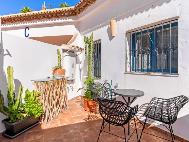 Apartment, Cabopino, R5327536