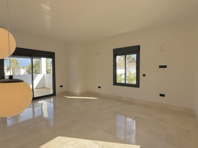 5 Schlafzimmer Villa in Nueva Andalucía