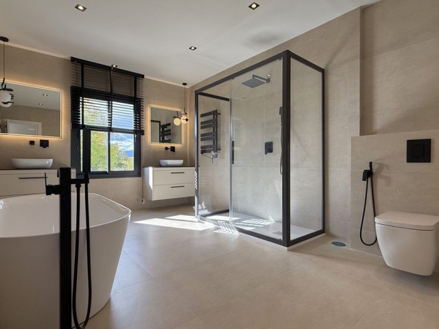 5 Schlafzimmer Villa in Nueva Andalucía
