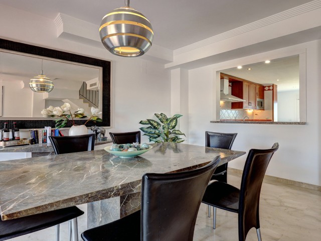 4 Bedrooms Townhouse in La Duquesa