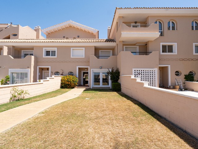 4 Bedrooms Townhouse in La Duquesa