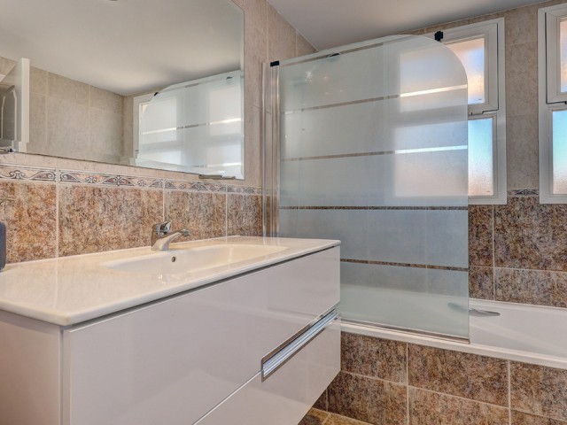 4 Bedrooms Townhouse in La Duquesa