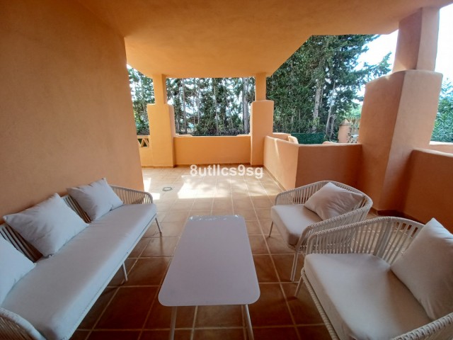 3 Bedrooms Apartment in Benahavís