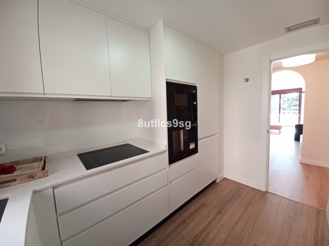 3 Bedrooms Apartment in Benahavís