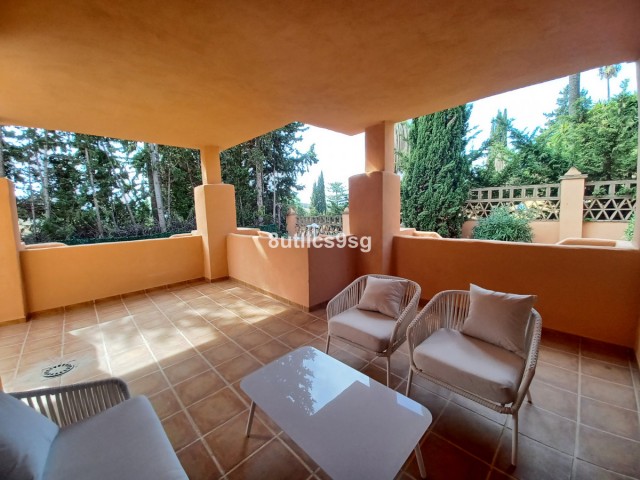 3 Schlafzimmer Apartment in Benahavís