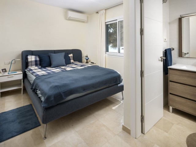 Maison mitoyenne avec 4 Chambres  à Málaga Centro