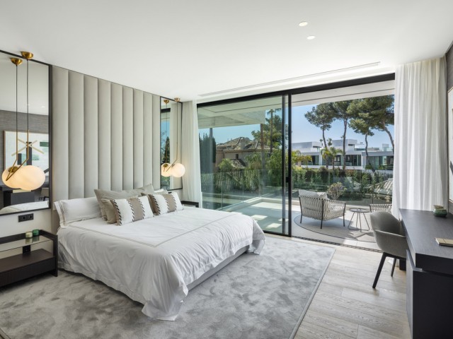 6 Slaapkamer Villa in Nueva Andalucía