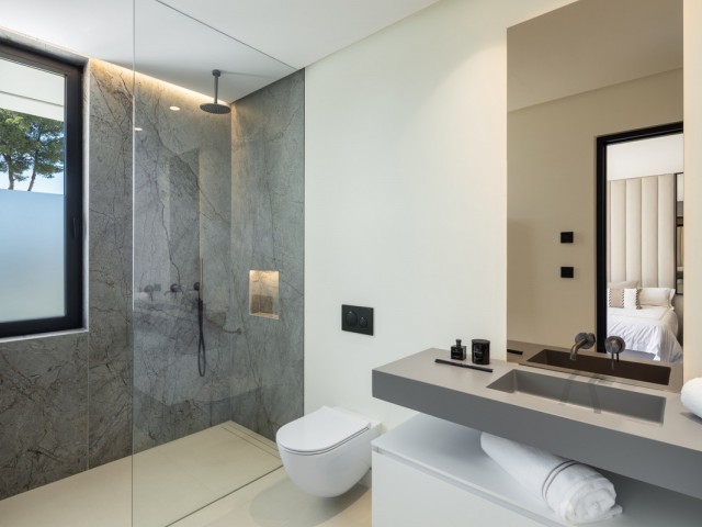 6 Slaapkamer Villa in Nueva Andalucía