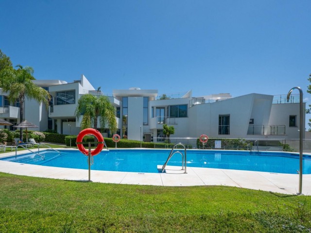 2 Bedrooms Townhouse in Sierra Blanca