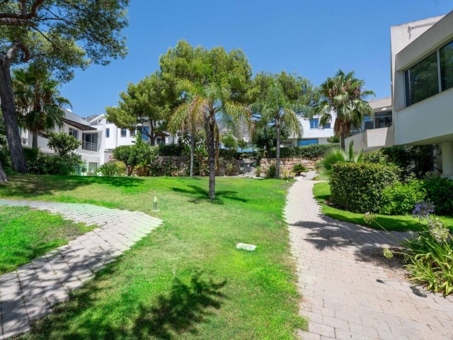 2 Bedrooms Townhouse in Sierra Blanca