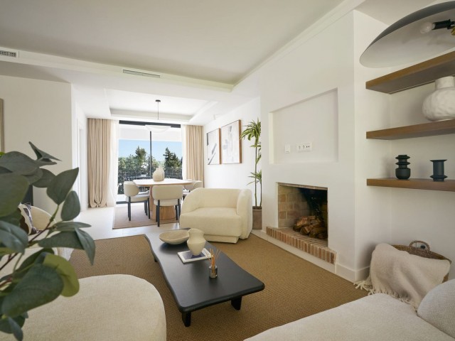 4 Bedrooms Townhouse in Nueva Andalucía