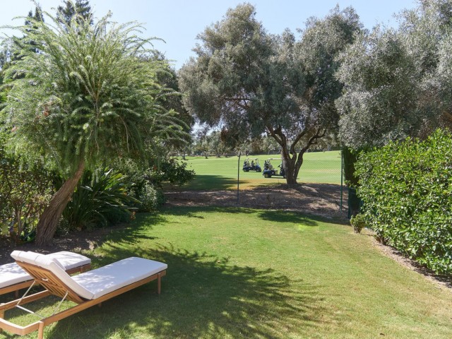 4 Bedrooms Townhouse in Nueva Andalucía